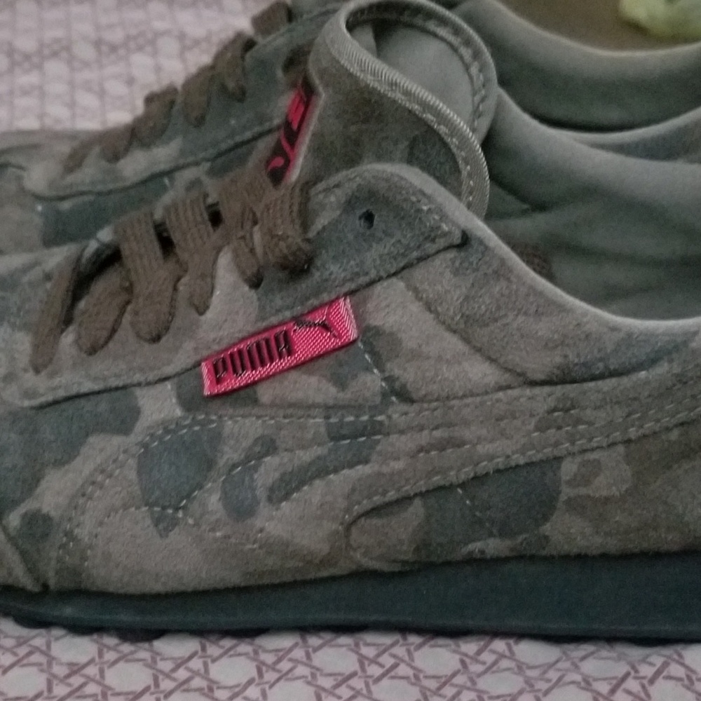 Puma sneakers